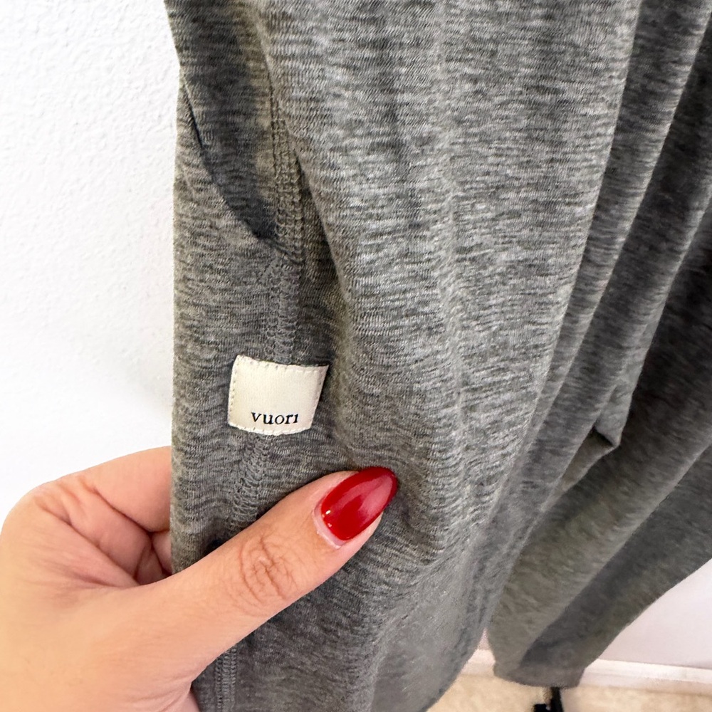 Vuori Womens Jumpsuit Lux Henley Gray Sz XS - Picture 8 of 9